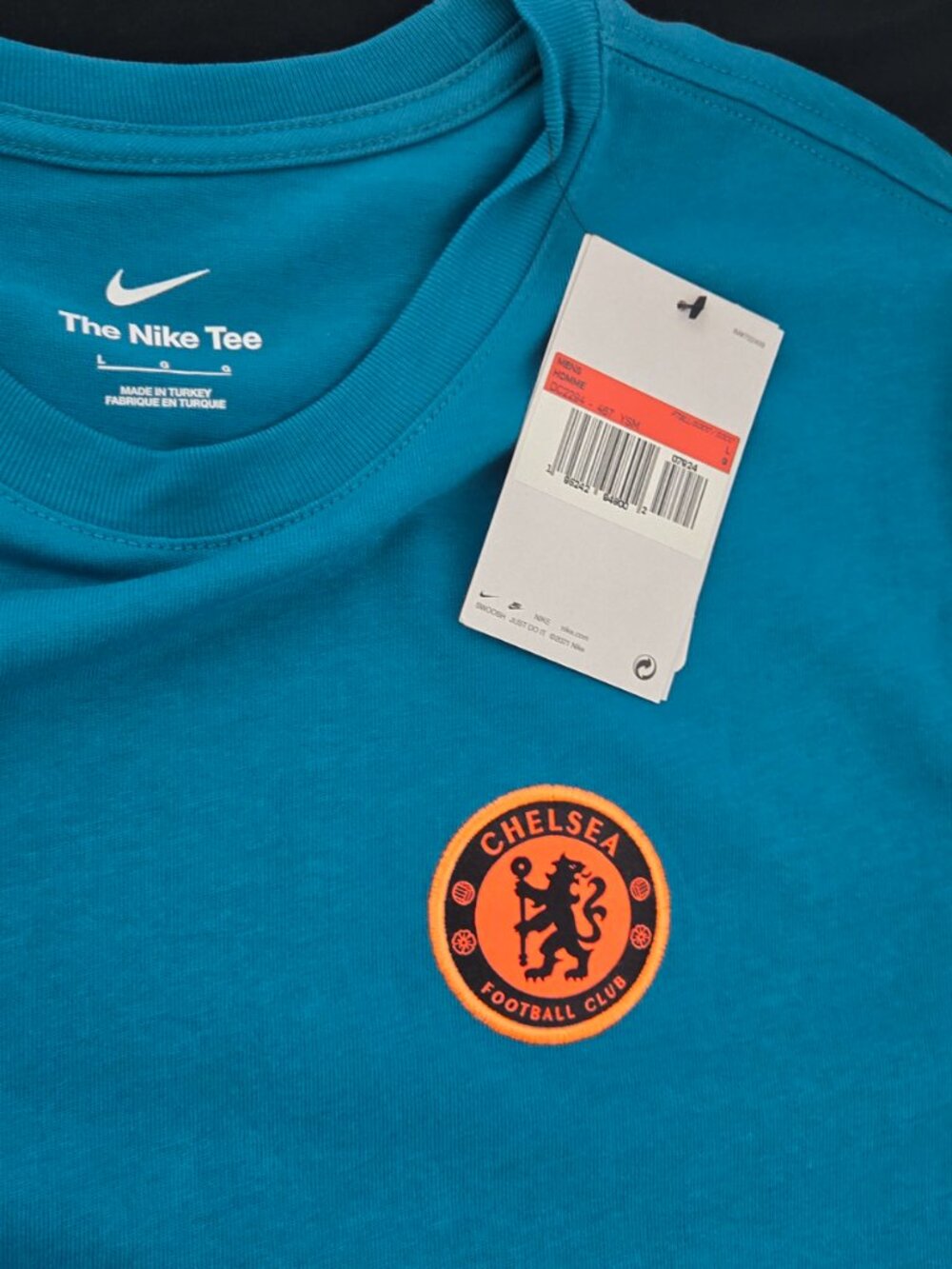 Nike Chelsea FC Club Crest Tee – NWT – Size Large - Picture 7 of 9